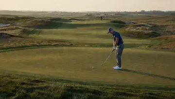 Fitzpatrick Targets Second US Open Title After Strong Friday at Shinnecock